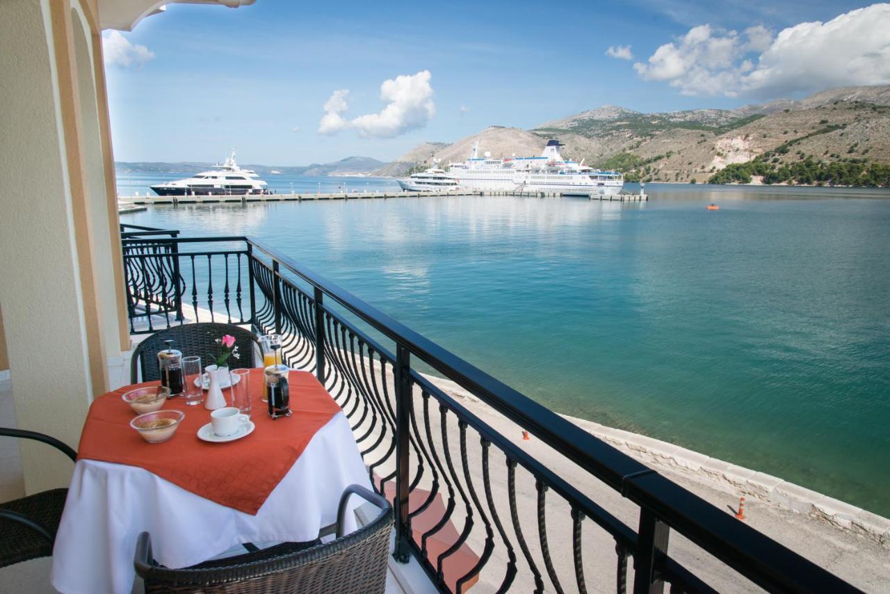 Hotel Aggelos Kefalonia Argostoli  Exteriör bild